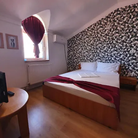 Anelu Vendégház 3*