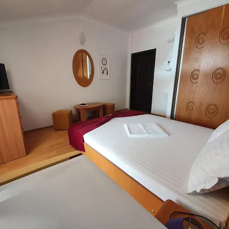 Anelu ゲストハウス